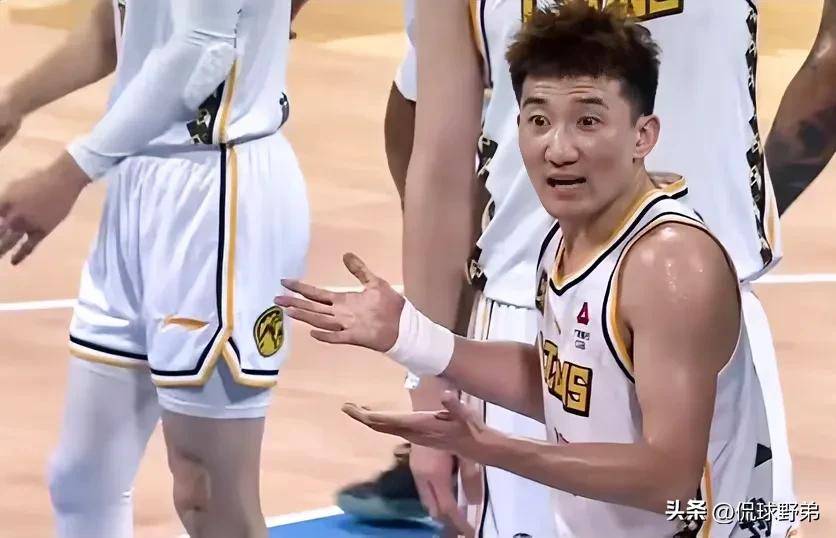 关于攻防转换：北京队利用快攻连续得分，拉开比分！的信息